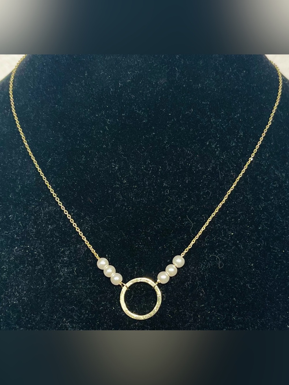 Claire’s Gold Circle Pearl Accent Necklace